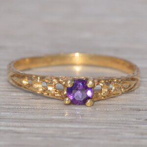 Amethyst Ring in Yellow Gold